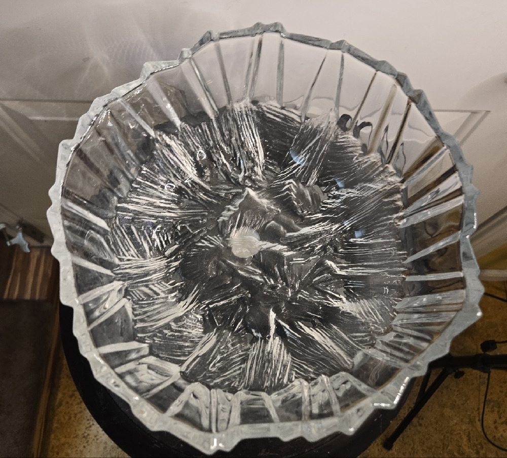 Vintage Mikasa Hoya Crystal Iceberg Textured Asymmetrical Serving Bowl Dish - Picture 3 of 6